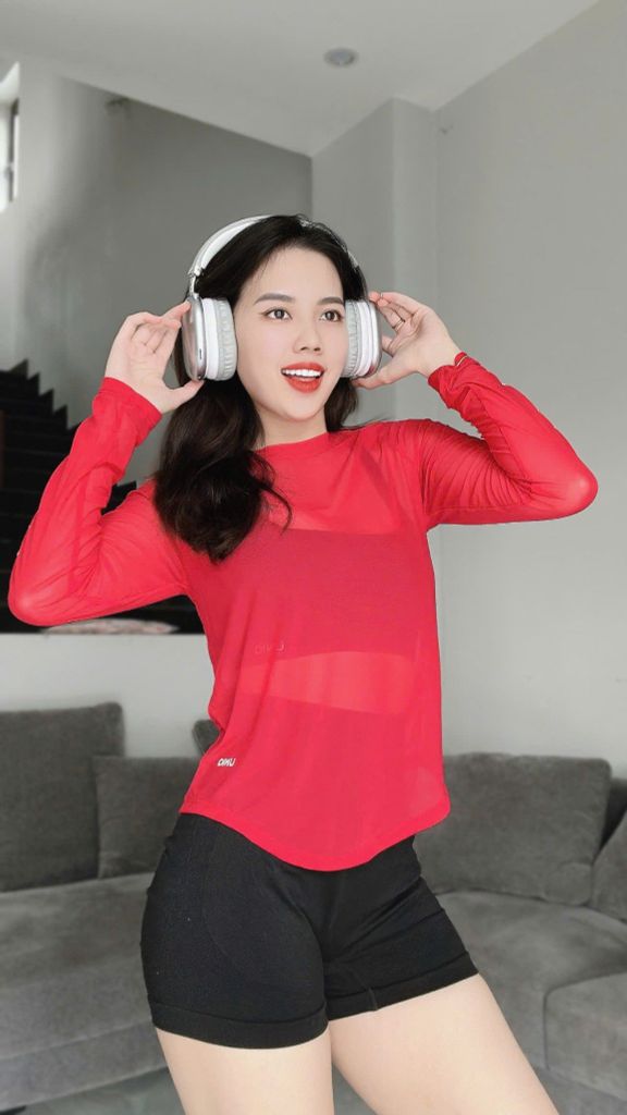 Áo Tanktop Nữ UNIQ Tay Dài Sọc Trắng Basic Tập Gym Yoga