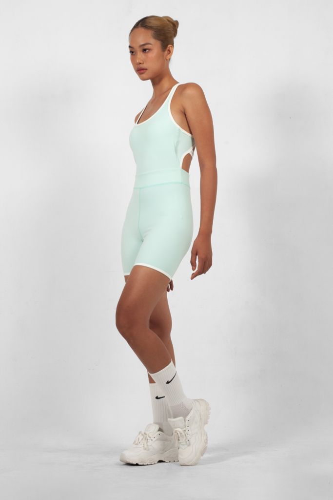 Jumpsuit Đùi Gym Yoga Nữ UNIQ Cool Peel Viền Trắng Lưng Chữ X