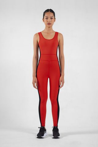 UniqFit Set Jumpsuit Dài Cool Peel Đỏ Đen