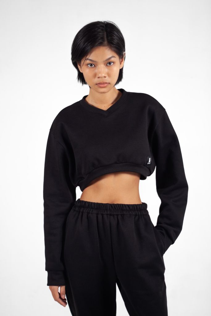 UniqFit | Áo Croptop Nỉ UNIQ Cổ Chữ V - Đen