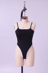 Jumpsuit Đùi Gym Yoga Nữ UNIQ Một Mảnh Hai Dây Cổ Vuông