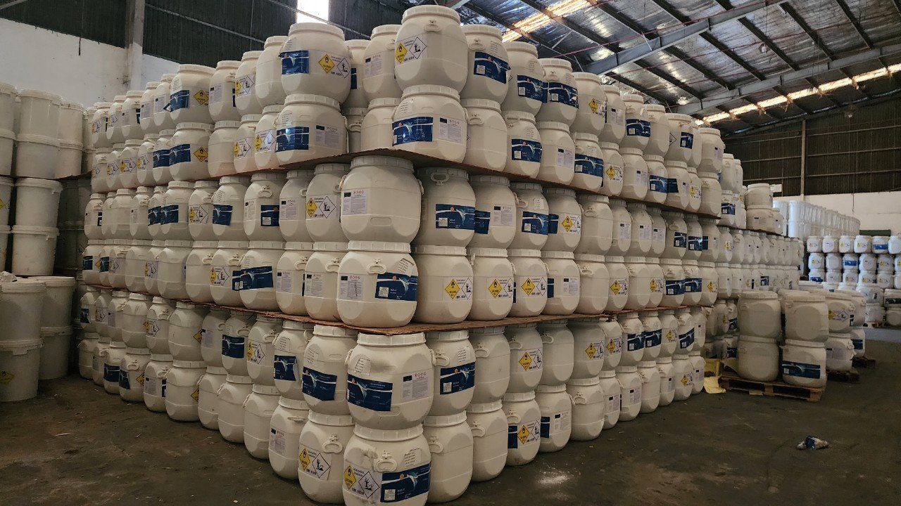  CALCIUM HYPOCHLORITE 70% - Thùng lục giác 
