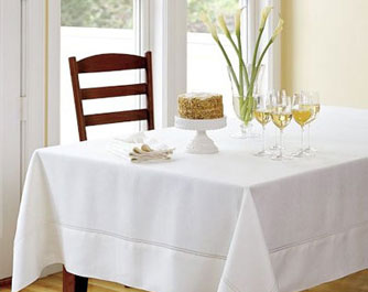 Khăn trải bàn dùng cho nhà hàng tiệc cưới 