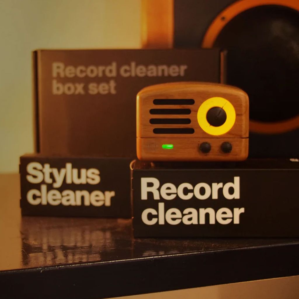 The Radio Wood – Loa mini retro viền gỗ sang trọng, tích hợp Bluetooth, FM radio