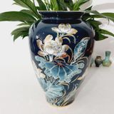  Bình Hoa nền xanh đen họa tiết Sen Đài vẽ vàng cao 28cm | Quà Tặng bình hoa Bát Tràng 