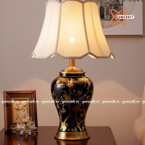  Đèn bàn gốm men trắng cao 65cm 