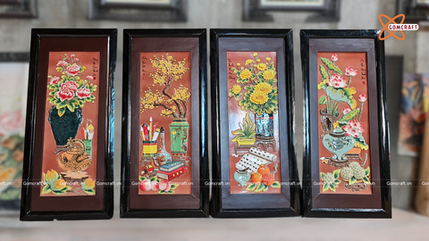  Tranh Gốm Tứ Quý Bát Tràng Cổ Đồ Phú Quý men màu đắp nổi kích thước 45 x 95 cm khung gỗ thông 