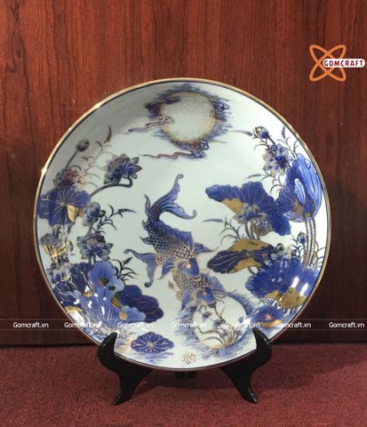  Đĩa cảnh phong thuỷ Lý Ngư Vọng Nguyệt men lam vẽ vàng đường kính 27 cm | Quà Tặng Khai Trương Đĩa Cảnh Phong Thuỷ 