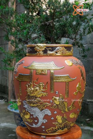  Quà tặng Bố Chum sành đắp nổi dát vàng Cá Chép Vượt Vũ Môn dung tích 100l 