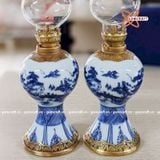  Đèn dầu men lam vẽ sơn thủy dáng chân váy 25cm 