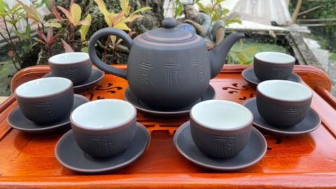  Ấm Chén Bát Tràng gốm Tử Sa dáng Búp Sen Đen chỉ đỏ lòng trắng khắc chữ Phúc Lộc Thọ 400ml | Quà Tặng Doanh Nghiệp bộ ấm chén uống trà 