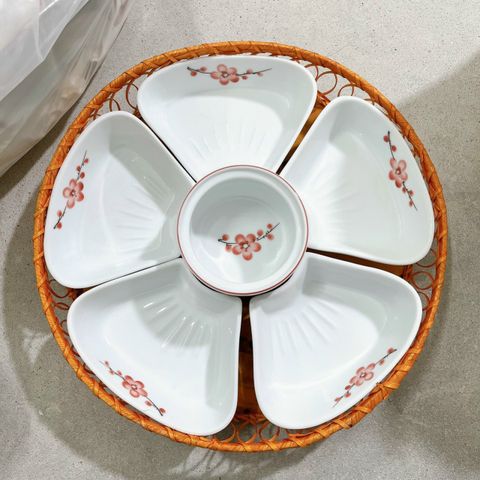  Bát Sứ Bát Tràng Hoa Mặt Trời 5 cánh họa tiết Hoa Đào Đỏ size 38 | Quà Tặng Doanh Nghiệp bát sứ 