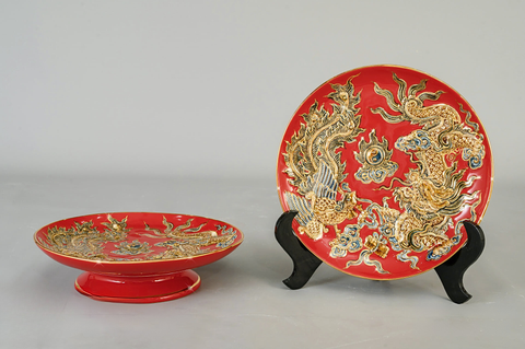  Mâm Bồng Bát Tràng Rồng Phượng men đỏ đắp nổi vẽ vàng đường kính 25 cm 