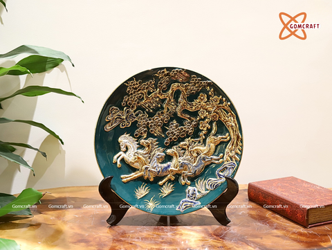  Đĩa cảnh phong thuỷ Mã Đáo Thành Công men xanh lục bảo đắp nổi vẽ vàng đường kính 35 cm | Quà Tặng Khai Trương Đĩa Cảnh Phong Thuỷ 