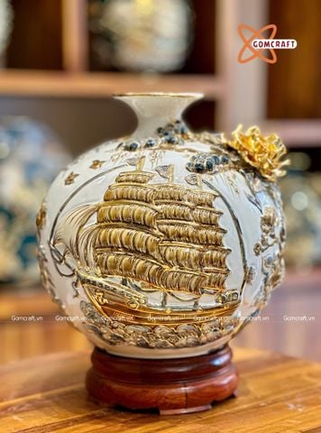  Bình Hút Lộc Bát Tràng Thuận Buồm Xuôi Gió men sứ trắng đắp nổi kênh bong vẽ vàng cao 30cm | Quà Tặng Khai Trương bình hút lộc Bát Tràng 