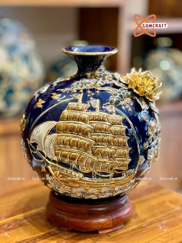  Bình Hút Lộc Bát Tràng Thuận Buồm Xuôi Gió men xanh coban đắp nổi kênh bong vẽ vàng cao 30cm | Quà Tặng Khai Trương bình hút lộc Bát Tràng 