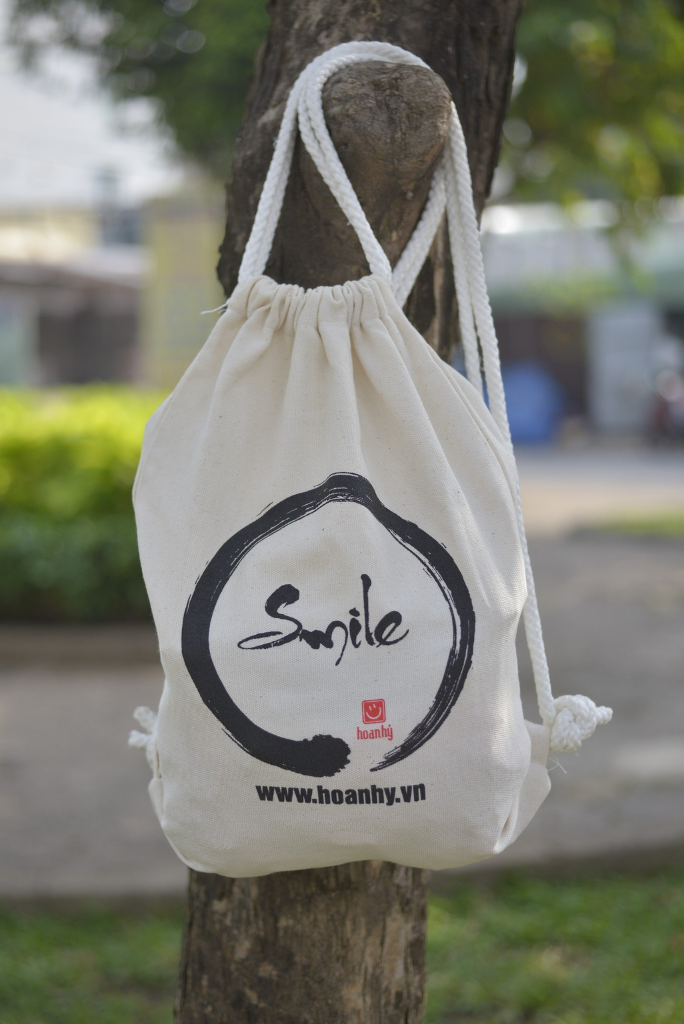 Túi đeo Hoan Hỷ