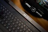 Laptop Gaming MSI Stealth 18 Mercedes AMG Motorsport A1VHG 080VN