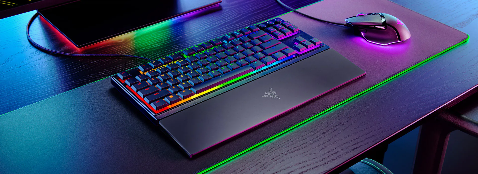 8 RAZER CHROMA&trade; RGB LIGHTING&nbsp;ZONES