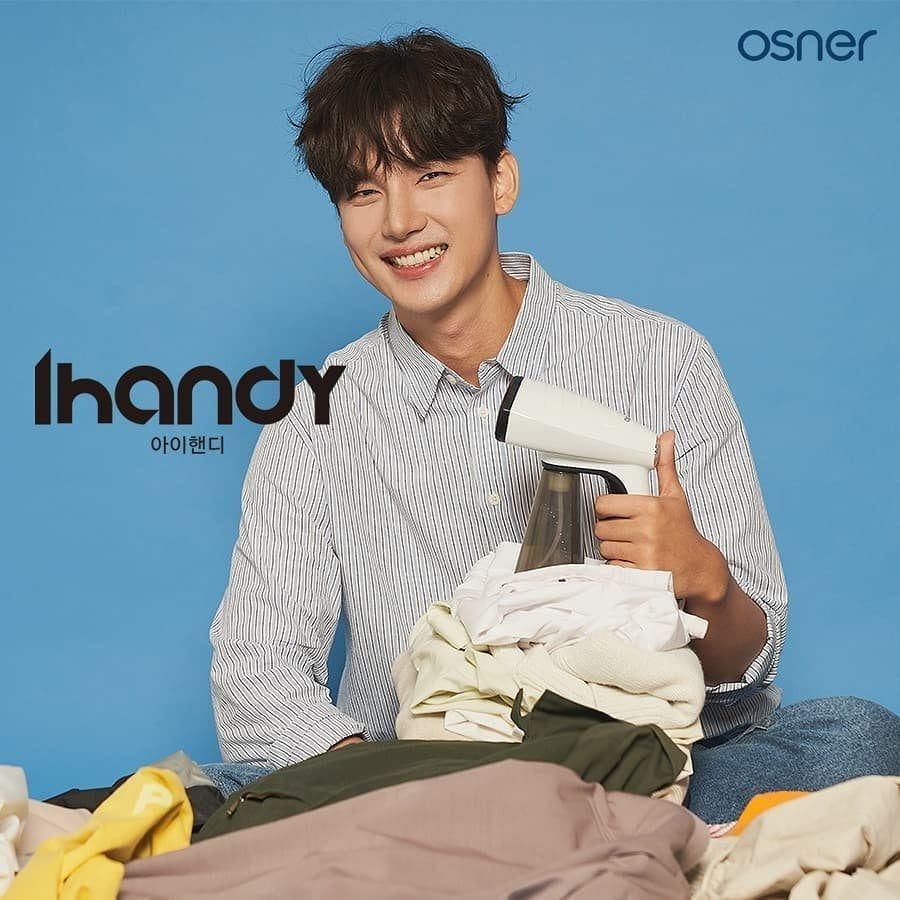  Bàn ủi hơi nước cầm tay mini Osner Eye chuẩn Hàn Quốc tiện lợi 