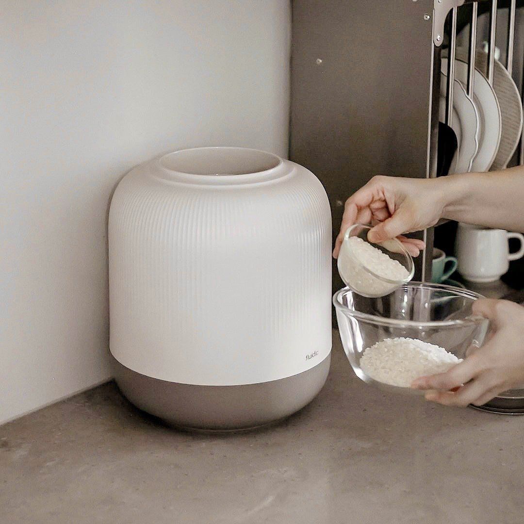  Thùng đựng gạo hút chân không 10kg Fluidic Hàn Quốc 