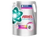 Nước giặt Ariel hương sen và nhài 2.3kg
