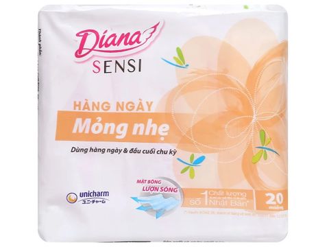Băng vệ sinh Diana hằng ngày mỏng nhẹ 20 miếng