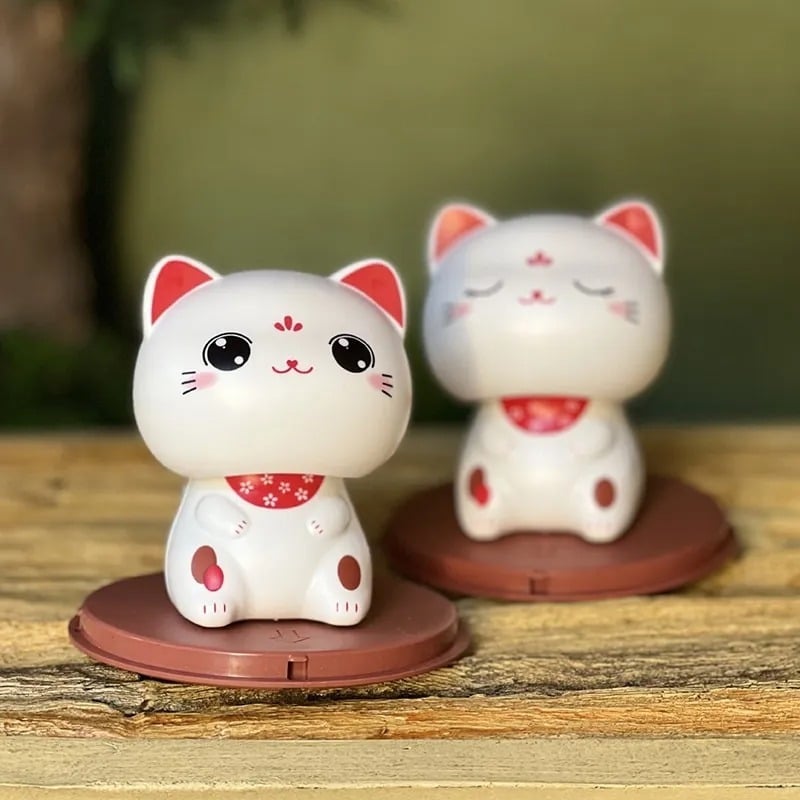  Mèo Thần Tài Lúc Lắc, Mèo May Mắn Maneki Neko Sử Dụng Năng Lượng Mặt Trời - Trang Trí Taplo Oto, Bàn Làm Việc, Quà Tặng 