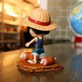  Mô Hình Luffy Hồi Nhỏ, Mặt Vui Nhộn Với Khúc Thịt Cao 15cm - Mô Hình One Piece 