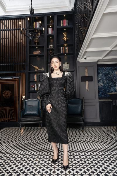  Đầm Stellaire 