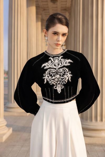  Ananke Set 