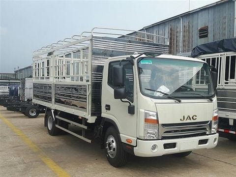 JAC N700 ĐỘNG CƠ ĐỨC 7 TẤN