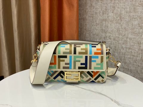  Túi Fendi Baguette Color Nappa Leather Bag 27CM Luxury 