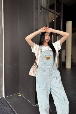  Set LV Denim Precise Positioning And Colorful Embroidery 