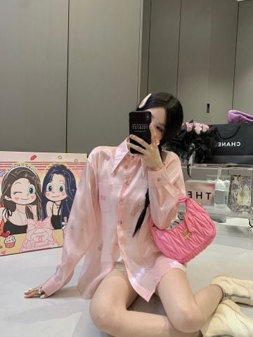  Áo Miu Miu 24SS Summer Exclusive Design Lily Satin Sunscreen Shirt 