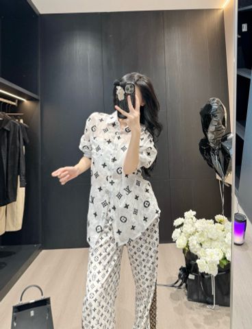  Set LV Embroidered Sunscreen Shirt And Old Flower Ribbon Casual Pants 