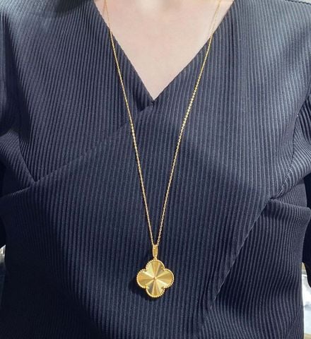  VCA High-grade Car Flower Large Four-leaf Clover Necklace 