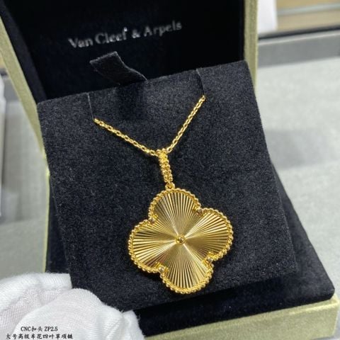  VCA High-grade Car Flower Large Four-leaf Clover Necklace 