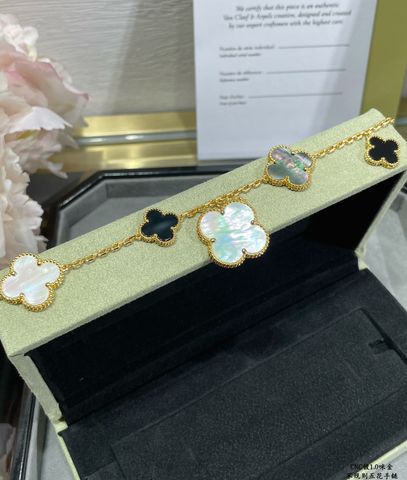  VCA High-grade Irregular Five-flower Four-leaf Clover Bracelet 