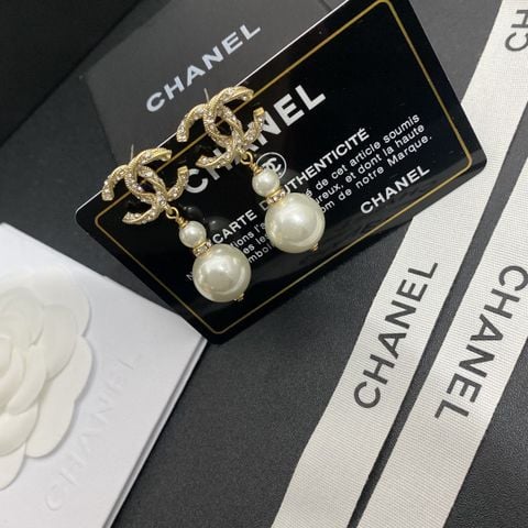  Chanel Gourd Twist Crystal Diamond Pearl Letter Earrings 