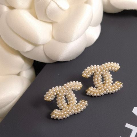  Chanel Swarovski Rice Pearl Earrings 