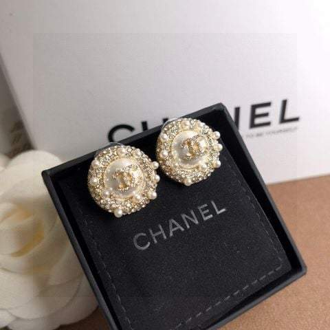  Chanel Sunflower Crystal Diamond Pearl Letter Earrings 