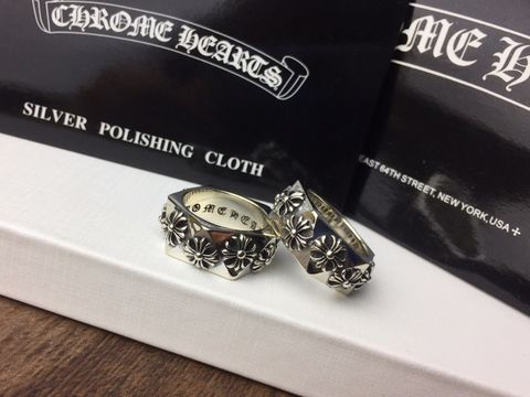  Chrome Hearts Geometric Triangle Cross Pattern Ring 