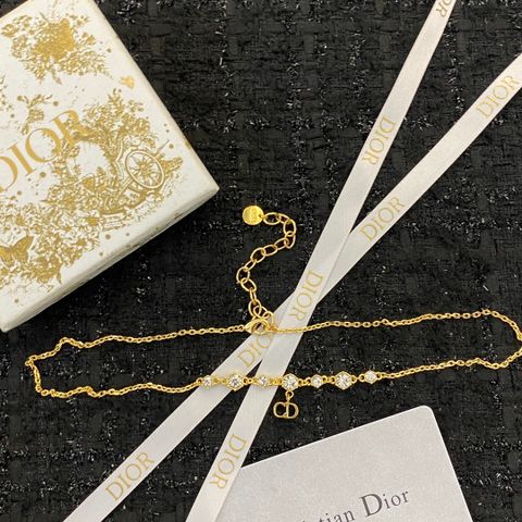  Dior Seven-star Diamond Necklace 