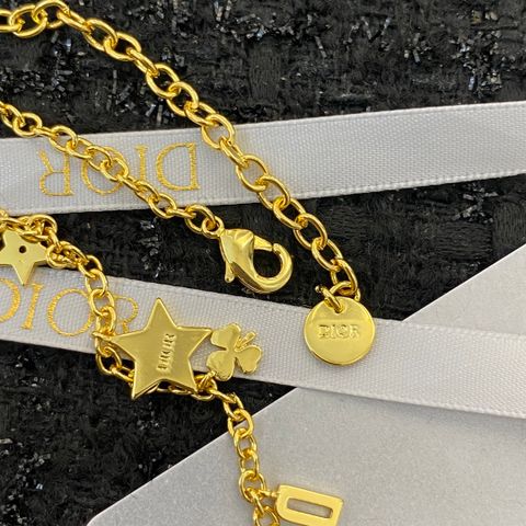  Dior Pattern And Letter Necklace 