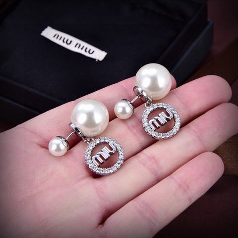  Miumiu Letter Pearl Earrings 