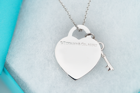  Tiffany&Co Peach Heart Key Necklace 