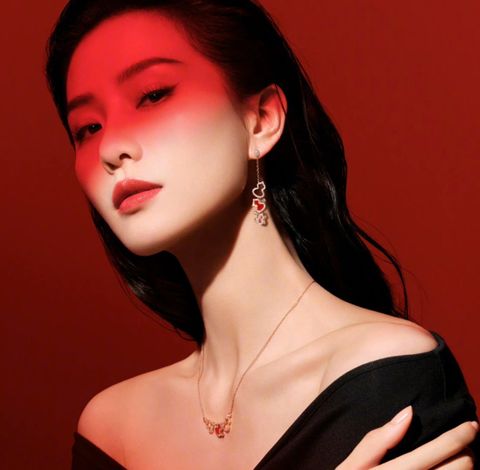  Qeelin WULU Series Three-gourd Red Agate Hollow Earrings 