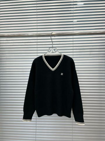  Celine College Style Small Label Pullover V-Neck Sweater 