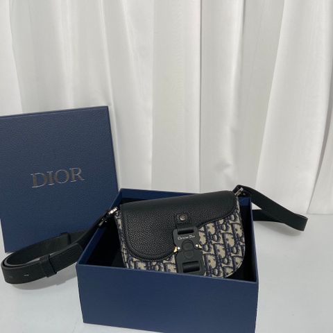  Túi Dior Saddle Mini Bag Oblique 19.5CM Luxury 